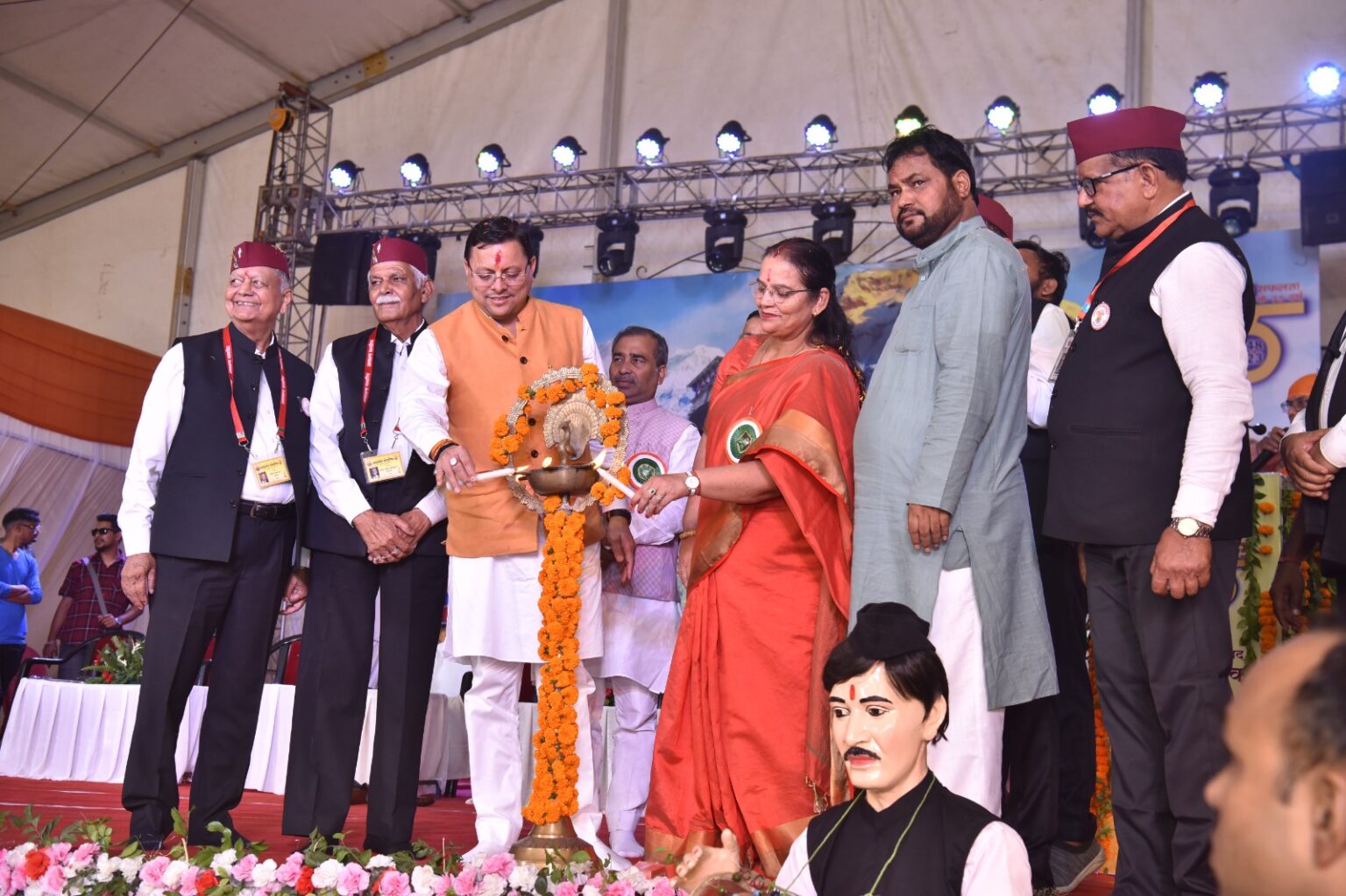 CM Dhami inaugurated Uttarakhand Mahotsav in Lucknow